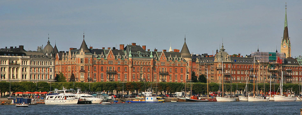 Galleri med Stockholmsbåten Qrooz